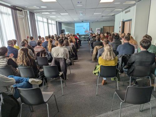 PXL_20231211_100354000.MP